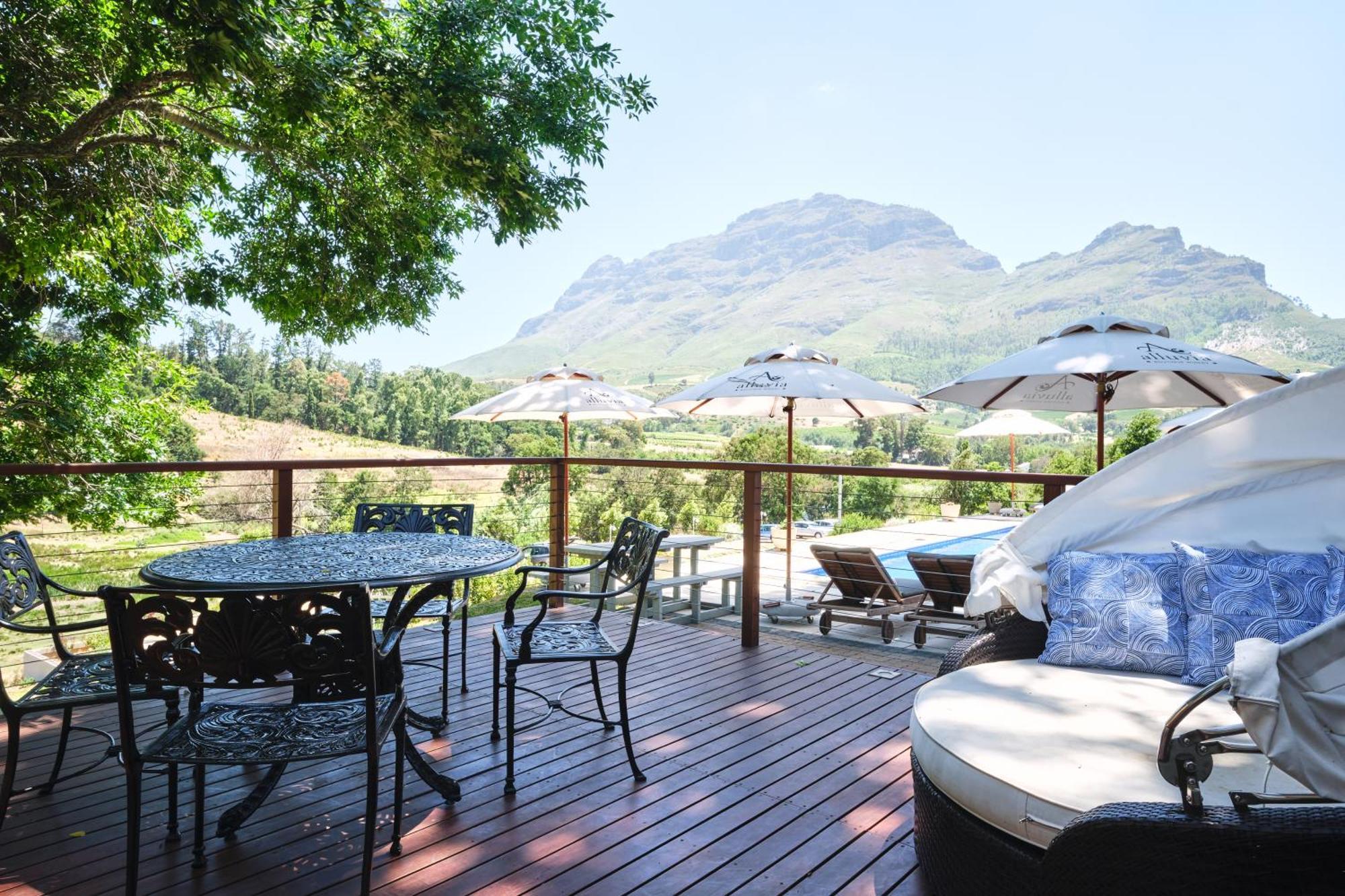 Alluvia Boutique Winery & Luxury Accommodation Stellenbosch Room photo View of the Hot Tub at the Spa at La Motte