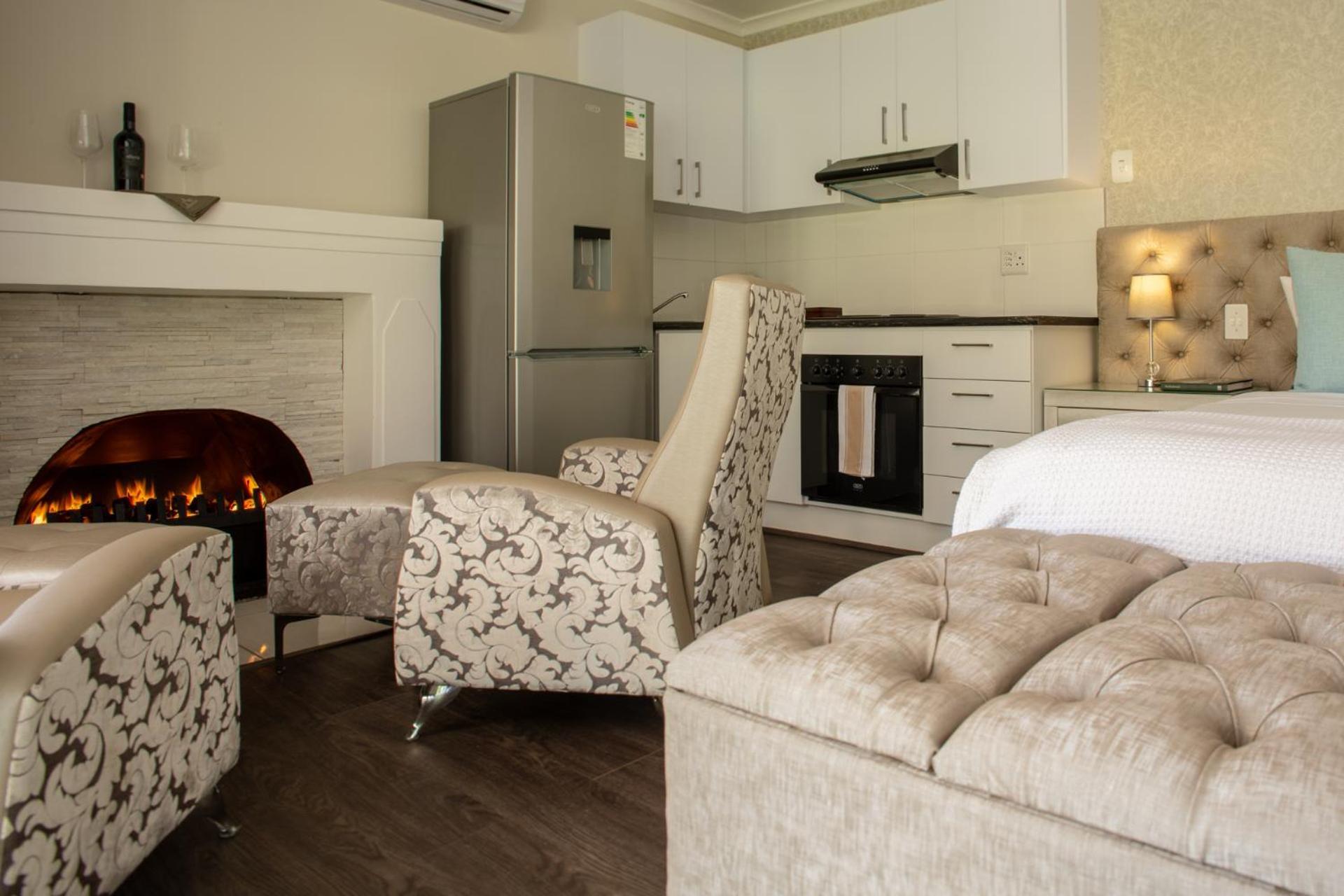 Alluvia Boutique Winery & Luxury Accommodation Stellenbosch Room photo A suite at the Cape Heritage